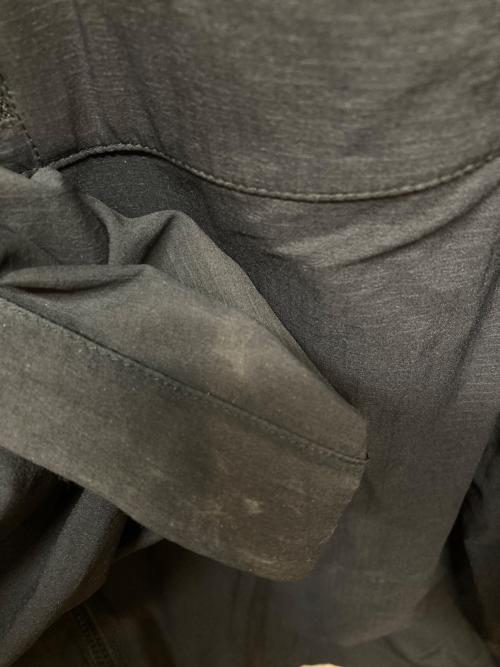 ARC'TERYX（アークテリクス）ARC'TERYX (アークテリクス) スコーミッシュ フーディ ブラック サイズ:Ｓの古着・服飾アイテム