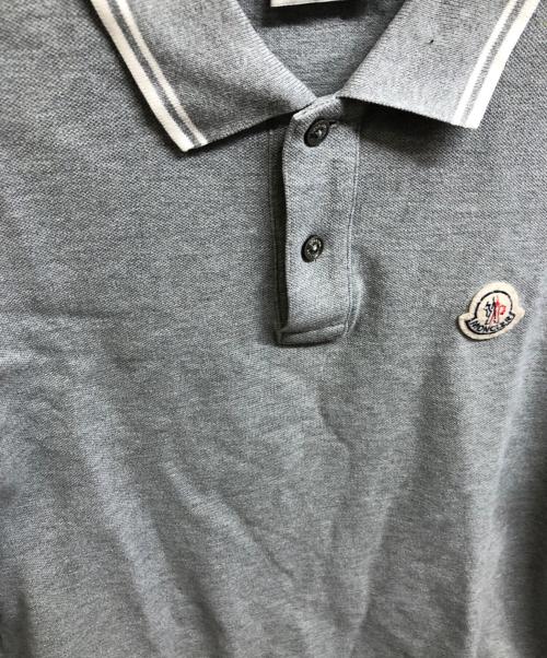 MONCLER（モンクレール）MONCLER (モンクレール) スリムフィット ダブルライン 半袖ポロシャツ グレー サイズ:Mの古着・服飾アイテム