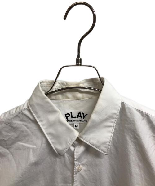 PLAY COMME des GARCONS（プレイコムデギャルソン）PLAY COMME des GARCONS (プレイコムデギャルソン) ハートワンポイントシャツ ホワイト サイズ:Mの古着・服飾アイテム
