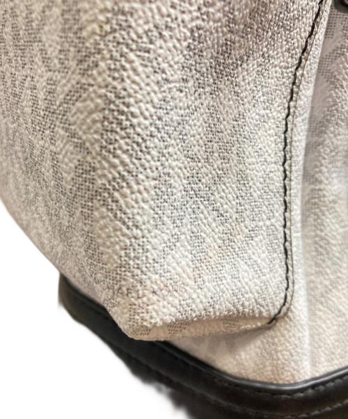 MICHAEL KORS（マイケル・コース）MICHAEL KORS (マイケルコース) COOPER ポケット バックパック ホワイトの古着・服飾アイテム