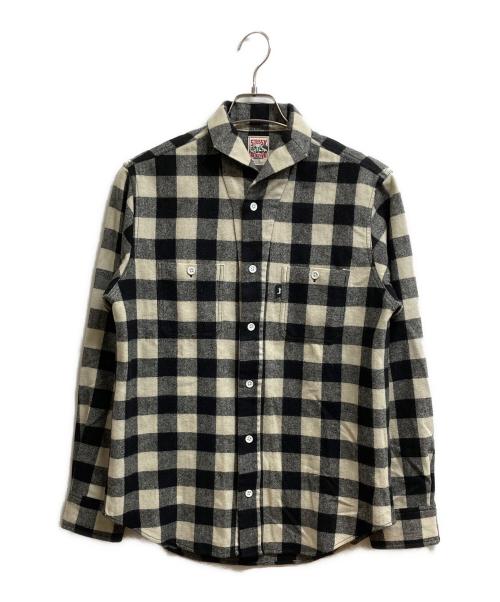 stussy（ステューシー）stussy (ステューシー) NEXUSVII (ネクサスセブン) フランネルシャツ ホワイト×ブラック サイズ:Lの古着・服飾アイテム