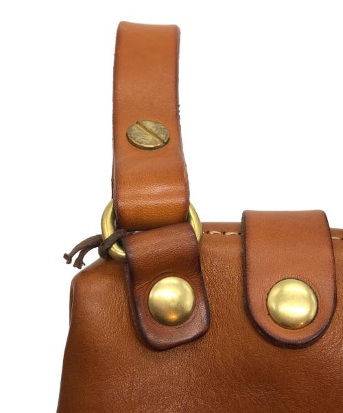 Herz（ヘルツ）Herz (ヘルツ) 口枠レザーベルトポーチの古着・服飾アイテム