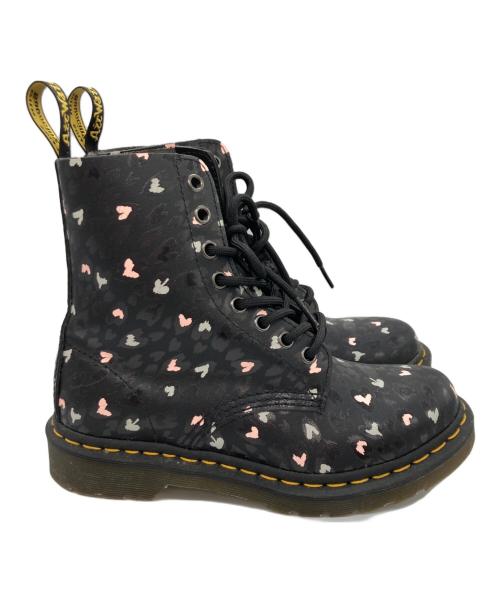 Dr.Martens（ドクターマーチン）Dr.Martens (ドクターマーチン) PASCAL ハート柄8ホールブーツ ブラック サイズ:UK4の古着・服飾アイテム
