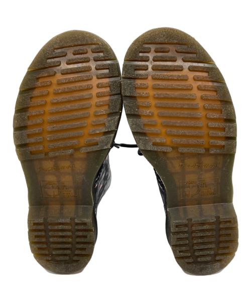 Dr.Martens（ドクターマーチン）Dr.Martens (ドクターマーチン) PASCAL ハート柄8ホールブーツ ブラック サイズ:UK4の古着・服飾アイテム