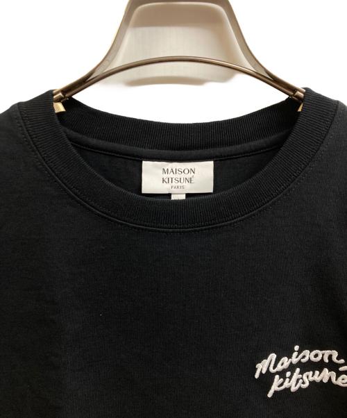 maison kitsune（メゾンキツネ）maison kitsune (メゾンキツネ) ハンドライティング コンフォート Tシャツ ブラック サイズ:S 未使用品の古着・服飾アイテム