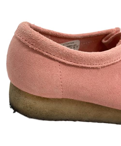CLARKS（クラークス）CLARKS (クラークス) ワラビー シューズ ピンク サイズ:US6.5の古着・服飾アイテム