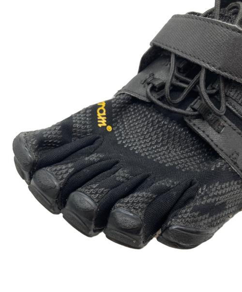 vibram fivefingers（ビブラム ファイブフィンガーズ）Vibram FiveFingers (ビブラム ファイブフィンガーズ) V-Train 2.0 M ブラック サイズ:25の古着・服飾アイテム