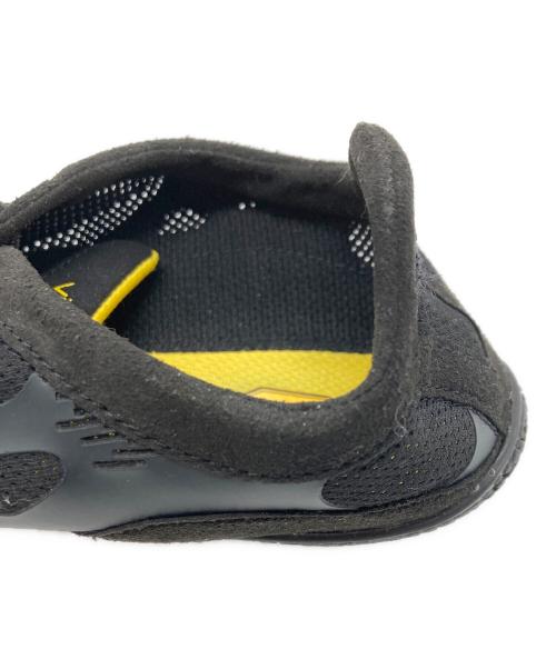 vibram fivefingers（ビブラム ファイブフィンガーズ）Vibram FiveFingers (ビブラム ファイブフィンガーズ) KSO EVO ブラック サイズ:25の古着・服飾アイテム