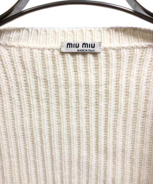 MIU MIU（ミュウミュウ）MIU MIU (ミュウミュウ) ビジューボタン カシミヤカーディガン ベージュ サイズ:38の古着・服飾アイテム