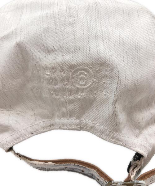 SUPREME（シュプリーム）Supreme (シュプリーム) MM6 Maison Margiela (エムエムシックスメゾンマルジェラ) Painted Camp Cap ホワイト サイズ:58の古着・服飾アイテム