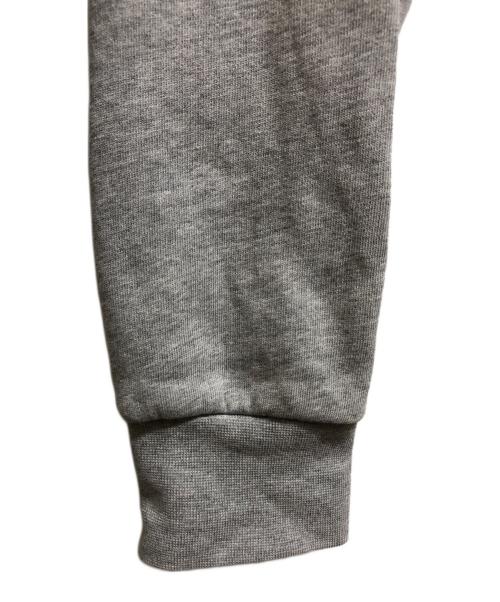 Maison Margiela（メゾンマルジェラ）Maison Margiela (メゾンマルジェラ) エルボーパッチ プルオーバースウェット グレー サイズ:44の古着・服飾アイテム