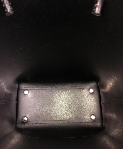 YAHKI（ヤーキ）YAHKI (ヤーキ) スムースレザートートバッグ ブラックの古着・服飾アイテム