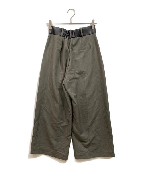 STUDIOUS（ステュディオス）STUDIOUS (ステュディオス) Leather Belted Flare Trousers グレー サイズ:	SIZE 1の古着・服飾アイテム