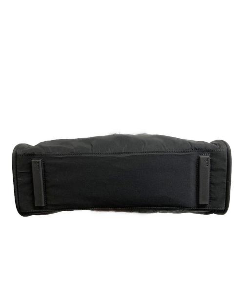 PRADA（プラダ）PRADA (プラダ) ラウンドファスナーナイロンハンドバッグ ブラックの古着・服飾アイテム