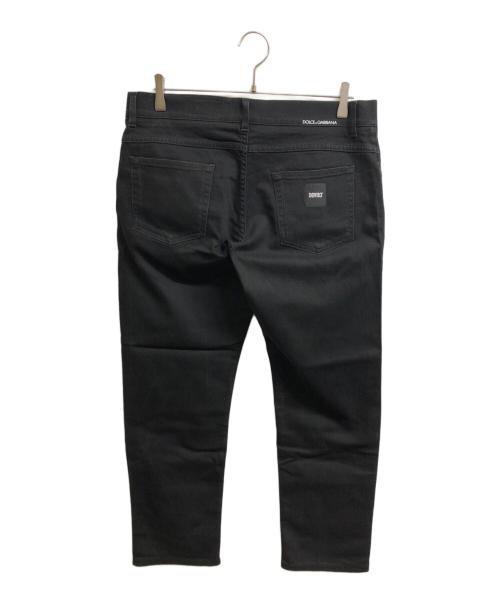 DOLCE & GABBANA（ドルチェ＆ガッバーナ）DOLCE & GABBANA (ドルチェ＆ガッバーナ) DGVIB3 パッチ付 レギュラーフィット ストレッチ ジーンズ ブラック サイズ:48の古着・服飾アイテム