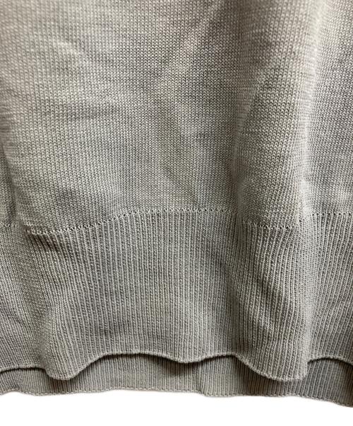 BEAMS F（ビームスエフ）BEAMS F (ビームスエフ) クルーネック ショートスリーブ ニット グレー サイズ:44 未使用品の古着・服飾アイテム