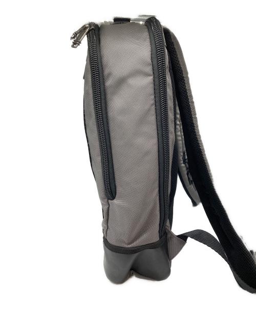 TUMI（トゥミ）TUMI (トゥミ) バックパック グレーの古着・服飾アイテム
