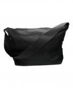 Hiltonヒルトン）の古着「シュリンクレザーショルダーバッグ」｜ブラック