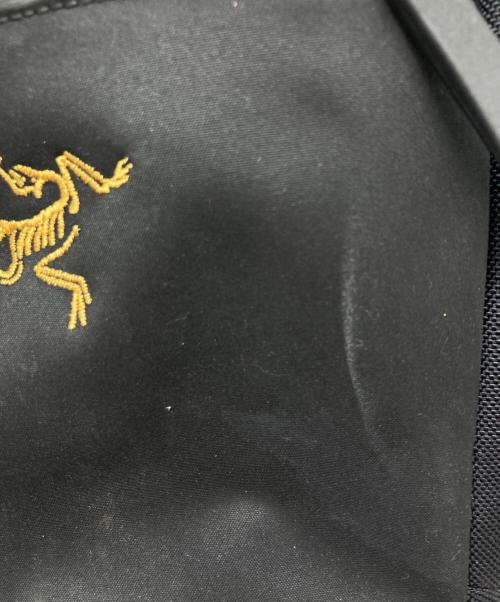 ARC'TERYX（アークテリクス）ARC'TERYX (アークテリクス) ARRO 8 SHOULDER BAG ブラックの古着・服飾アイテム