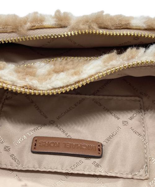 MICHAEL KORS（マイケル・コース）MICHAEL KORS (マイケル・コース) ショルダーバッグ ベージュ×ホワイトの古着・服飾アイテム