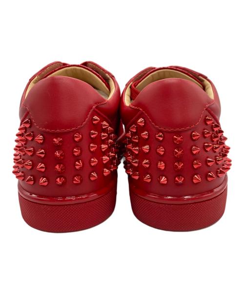 Christian Louboutin（クリスチャン・ルブタン）Christian Louboutin (クリスチャン・ルブタン) Seavaste 2 スタッズローカットスニーカー レッド サイズ:41の古着・服飾アイテム