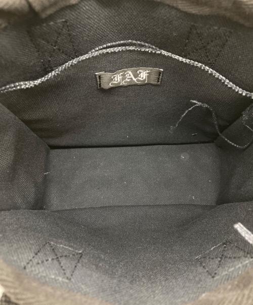 Fake As Flowers（フェイク アス フラワーズ）Fake As Flowers (フェイク アス フラワーズ) THE BLACK EYE PATCH (ブラックアイパッチ) キャンバストートバッグ ブラックの古着・服飾アイテム