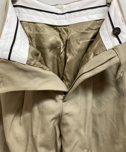 anuans（アニュアンス）anuans (アニュアンス) ウールギャバジンタックストレートパンツ ベージュ サイズ:Sの古着・服飾アイテム