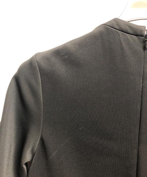 UN3D.（アンスリード）UN3D. (アンスリード) TRIANGLE TUCK OP ブラック サイズ:38の古着・服飾アイテム