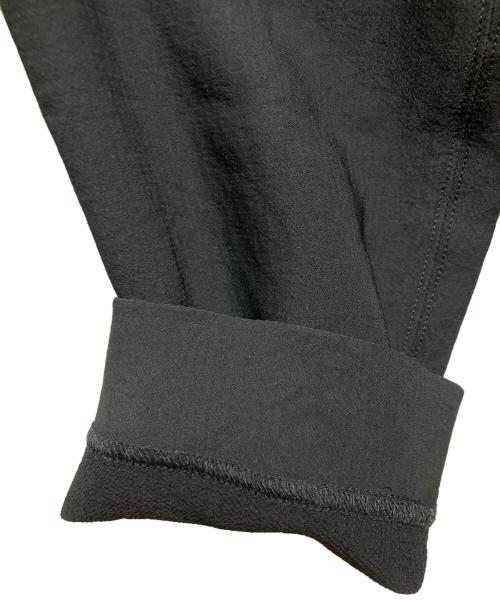 UNITED ARROWS & SONS（ユナイテッドアローズ アンド サンズ）UNITED ARROWS & SONS (ユナイテッドアローズ アンド サンズ) OBANA PE BUTTONLES JACKET ブラック サイズ:Mの古着・服飾アイテム