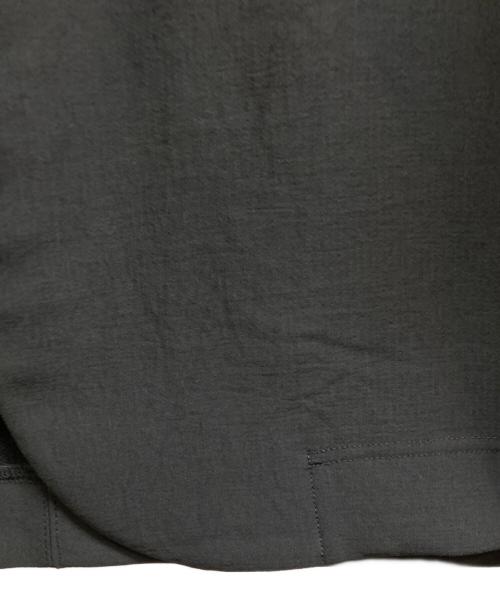 UNITED ARROWS & SONS（ユナイテッドアローズ アンド サンズ）UNITED ARROWS & SONS (ユナイテッドアローズ アンド サンズ) OBANA PE BUTTONLES JACKET ブラック サイズ:Mの古着・服飾アイテム