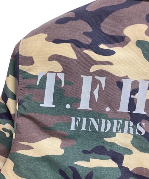 NANGA（ナンガ）NANGA (ナンガ) FINDERS KEEPERS (ファインダーズ キーパーズ) カモフラダウンジャケット カーキ サイズ:Sの古着・服飾アイテム