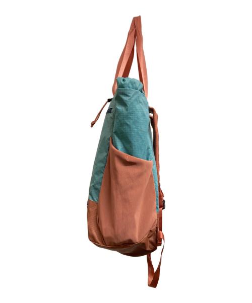 Patagonia（パタゴニア）Patagonia (パタゴニア) Ultralight Black Hole Tote Pack 27L ブルー×オレンジの古着・服飾アイテム
