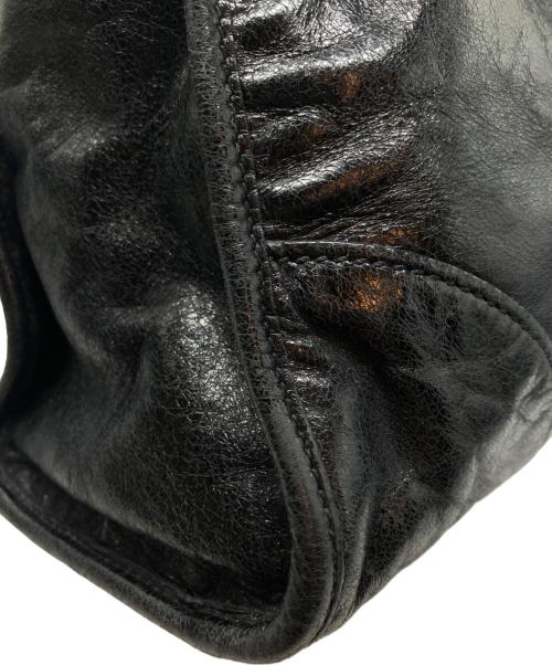 MIU MIU（ミュウミュウ）MIU MIU (ミュウミュウ) レザーハンドバッグ ブラックの古着・服飾アイテム