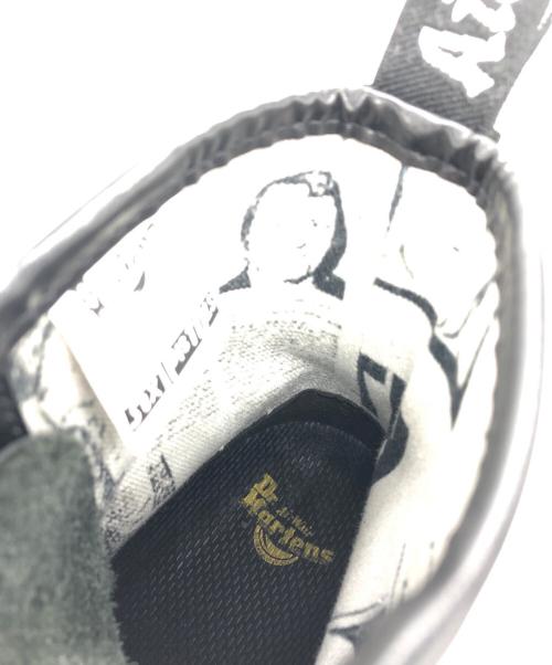 Dr.Martens（ドクターマーチン）Dr.Martens (ドクターマーチン) SEX PISTOLS (セックスピストルズ) 8ホールブーツ ブラック サイズ:UK6の古着・服飾アイテム