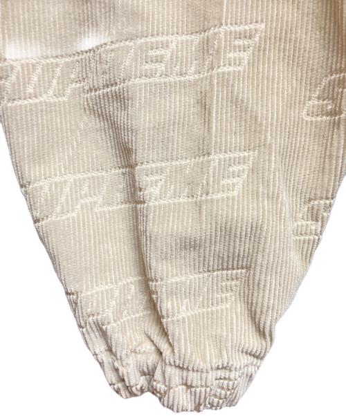 SUPREME（シュプリーム）Supreme (シュプリーム) RUGGED LOGO Debossed Logo Jacket ベージュ サイズ:Mの古着・服飾アイテム