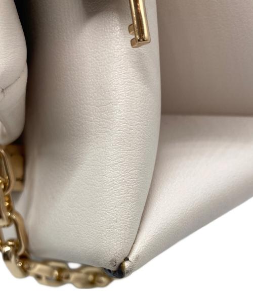 MICHAEL KORS（マイケル・コース）MICHAEL KORS (マイケル・コース) ショルダーバッグ ホワイトの古着・服飾アイテム