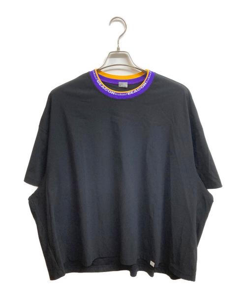 kolor/BEACON（カラービーコン）kolor/BEACON (カラービーコン) ロゴ ジャガード ネック ストレッチ ナイロン Tシャツ ブラック サイズ:1の古着・服飾アイテム