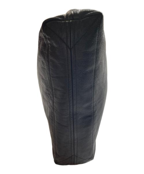 YOHJI YAMAMOTO（ヨウジヤマモト）YOHJI YAMAMOTO (ヨウジヤマモト) シグネチャーロゴレザートートバッグ ブラックの古着・服飾アイテム