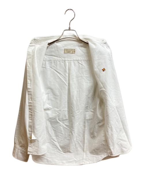 maison kitsune（メゾンキツネ）maison kitsune (メゾンキツネ) フォックスヘッド エンブロイダリークラシックシャツ ホワイト サイズ:39の古着・服飾アイテム