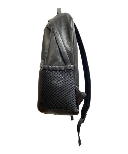 HUNTING WORLD（ハンティングワールド）HUNTING WORLD (ハンティングワールド) ディスカバー バックパック ブラックの古着・服飾アイテム