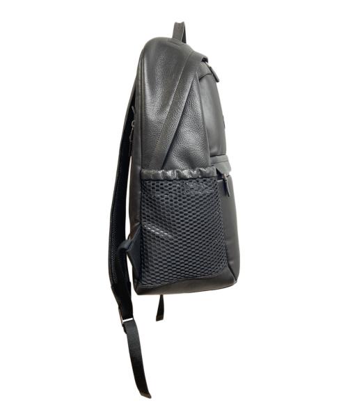 HUNTING WORLD（ハンティングワールド）HUNTING WORLD (ハンティングワールド) ディスカバー バックパック ブラックの古着・服飾アイテム