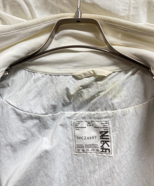 NIKE（ナイキ）NIKE (ナイキ) sacai (サカイ) LAYERED JKT ホワイト サイズ:Lの古着・服飾アイテム