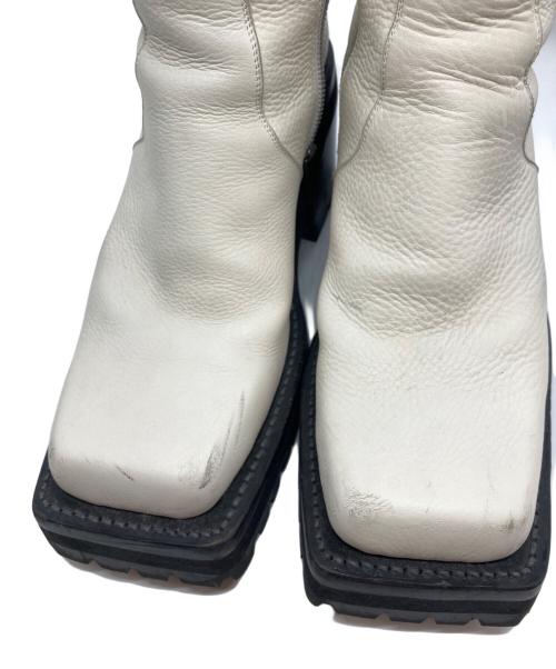 JOHN LAWRENCE SULLIVAN（ジョン ローレンス サリバン）JOHN LAWRENCE SULLIVAN (ジョン ローレンス サリバン) スクエアトゥサイドジップヒールブーツ ホワイト サイズ:8の古着・服飾アイテム