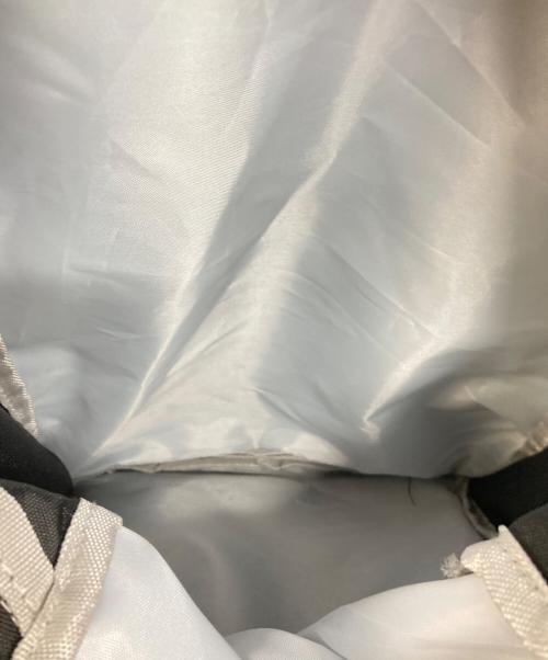 Patagonia（パタゴニア）Patagonia (パタゴニア) レフュジオ バックパック ブラックの古着・服飾アイテム