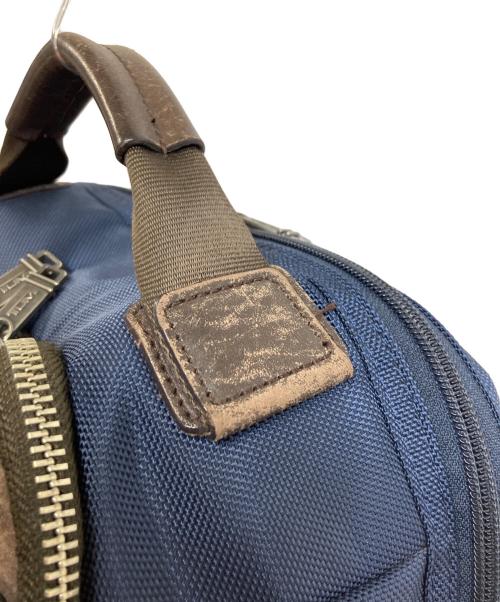 TUMI（トゥミ）TUMI (トゥミ) リュック ネイビーの古着・服飾アイテム