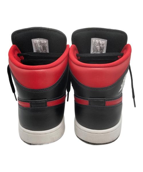 NIKE（ナイキ）NIKE (ナイキ) AIR JORDAN 1 MID ハイカットスニーカー blk/varsity red-summit wht サイズ:9の古着・服飾アイテム