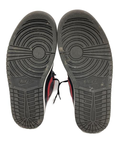 NIKE（ナイキ）NIKE (ナイキ) AIR JORDAN 1 MID ハイカットスニーカー blk/varsity red-summit wht サイズ:9の古着・服飾アイテム