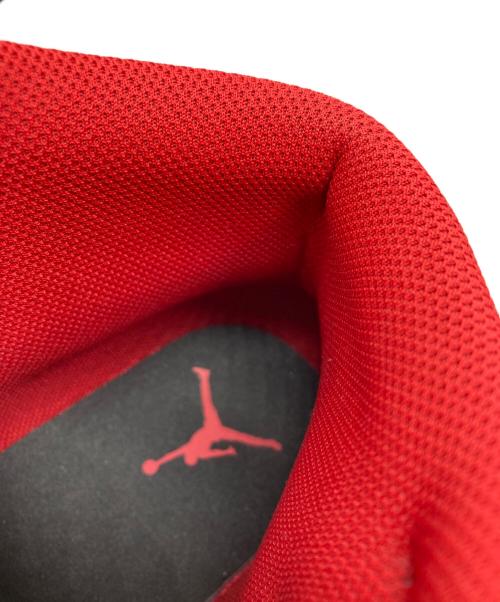 NIKE（ナイキ）NIKE (ナイキ) AIR JORDAN 1 MID ハイカットスニーカー blk/varsity red-summit wht サイズ:9の古着・服飾アイテム