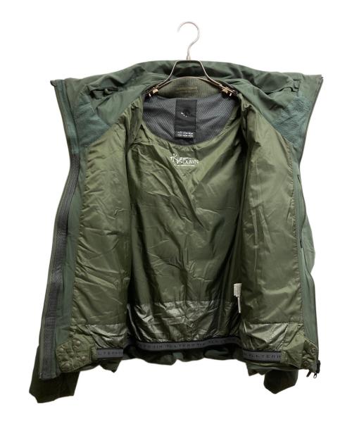 DESCENTE（デサント）DESCENTE (デサント) MIZUSAWA DOWN JACKET カーキの古着・服飾アイテム