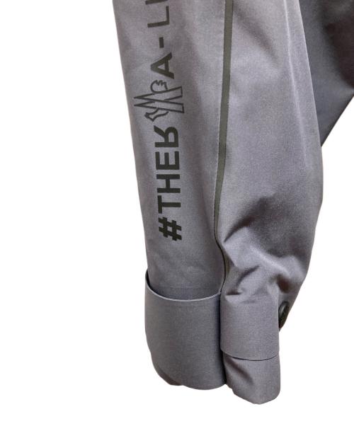 MONCLER GRENOBLE（モンクレール グルノーブル）MONCLER GRENOBLE (モンクレール グルノーブル) THUSIS JACKET グレー サイズ:2 未使用品の古着・服飾アイテム